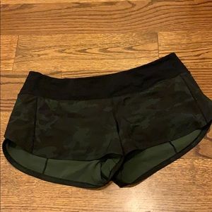 Lululemon Speed Up 2.5 Camo